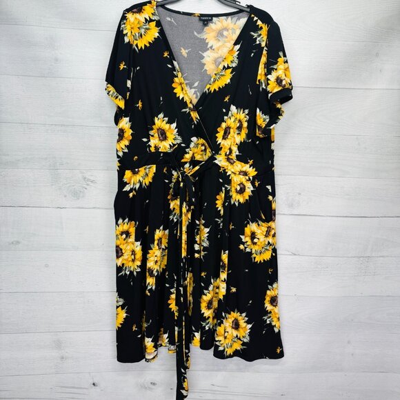Torrid Womens Studio Knit Surplice Dress Sunflower Floral Stretch Size 3X - Picture 2 of 13